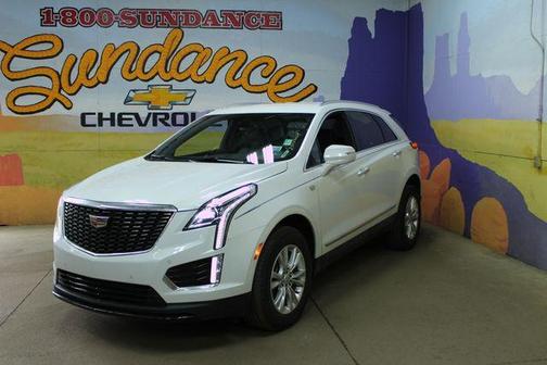 Crystal White 2024 Cadillac XT5 Luxury