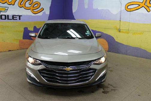 Mineral Gray Metallic 2024 Chevrolet Malibu LT