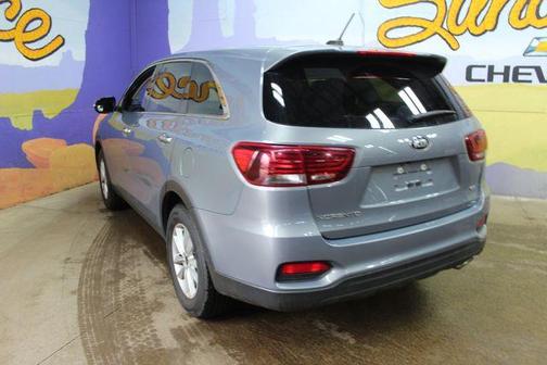 Everlasting Silver 2020 Kia Sorento LX
