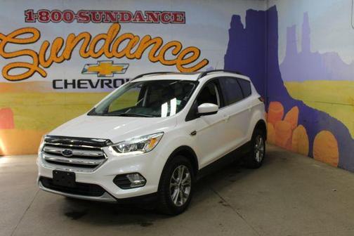 White Platinum Tri-Coat Metallic 2019 Ford Escape SEL
