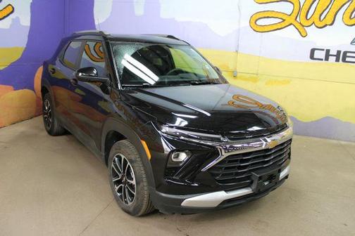 Black Metallic 2025 Chevrolet Trailblazer LT