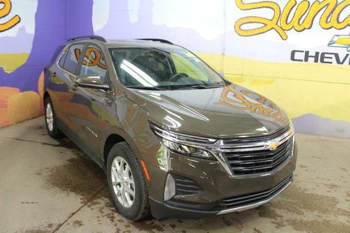 Bronze Metallic 2024 Chevrolet Equinox LT