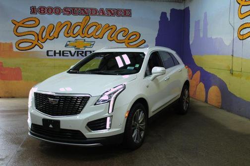White 2022 Cadillac XT5 Premium Luxury