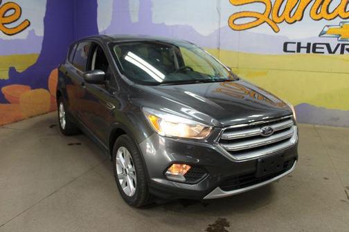 Magnetic 2017 Ford Escape SE