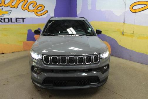 Sting Gray Clearcoat 2023 Jeep Compass Latitude Lux