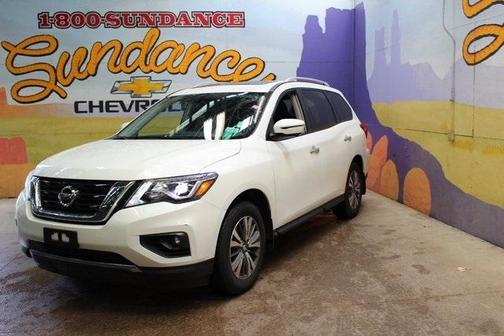 2020 Nissan Pathfinder SL