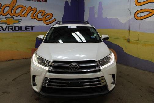 Blizzard Pearl 2017 Toyota Highlander Limited