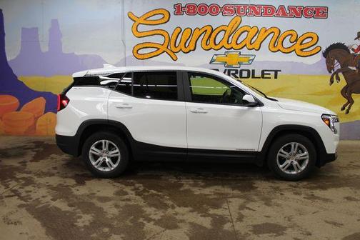 Summit White 2024 GMC Terrain SLE