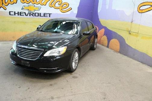 2013 Chrysler 200 Touring