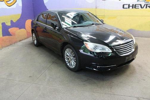 2013 Chrysler 200 Touring