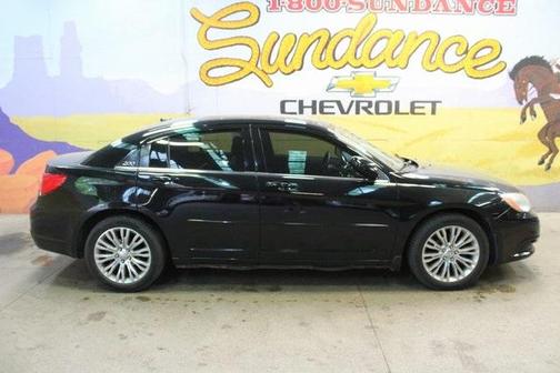 2013 Chrysler 200 Touring