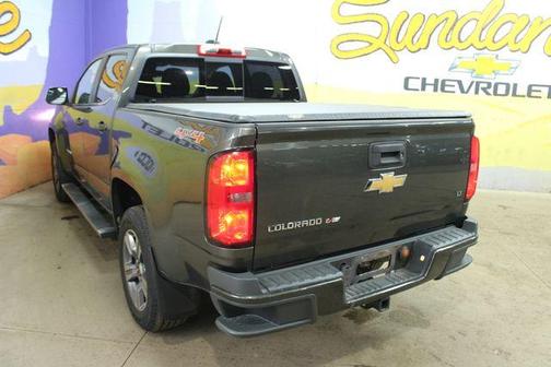 Deepwood Green Metallic 2018 Chevrolet Colorado LT