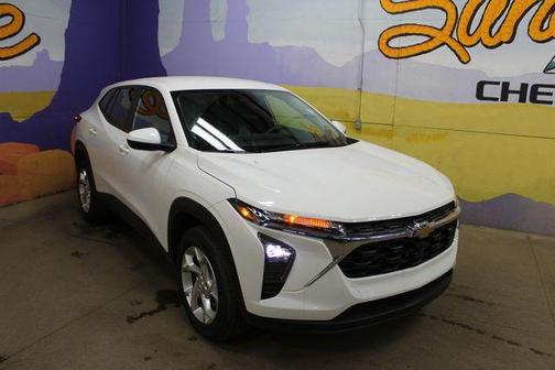 Summit White 2026 Chevrolet Trax LS