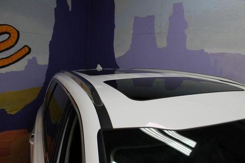 White 2022 Kia Telluride SX