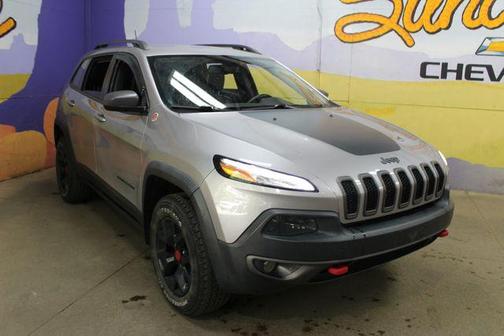 Billet Silver Metallic Clearcoat 2018 Jeep Cherokee Trailhawk