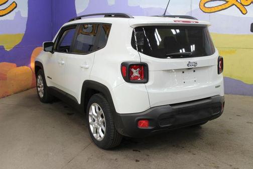Alpine White 2015 Jeep Renegade Latitude