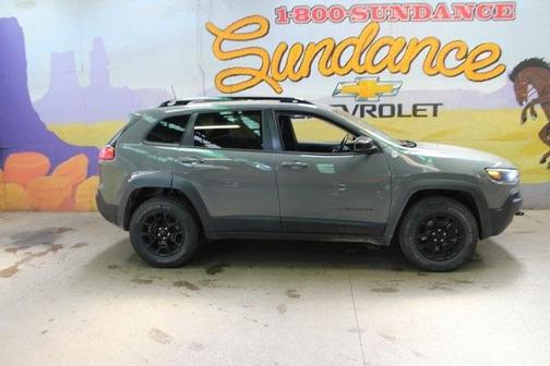 2022 Jeep Cherokee Trailhawk