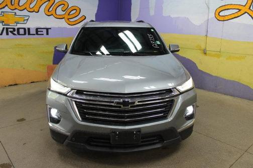 Sterling Gray Metallic 2024 Chevrolet Traverse Limited LT Leather