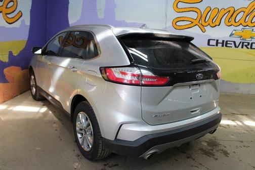 Ingot Silver 2019 Ford Edge SEL