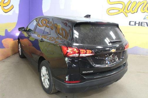 Mosaic Black Metallic 2023 Chevrolet Equinox LS