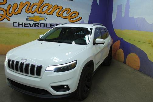 Bright White Clearcoat 2019 Jeep Cherokee Latitude