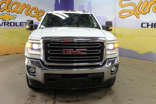 Summit White 2019 GMC Sierra 2500 SLE