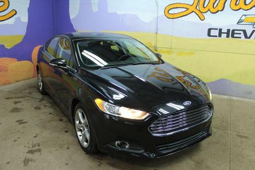 Tuxedo Black Metallic 2014 Ford Fusion SE