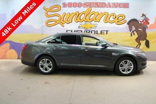 2017 Ford Taurus SE