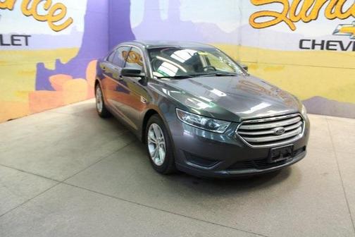 2017 Ford Taurus SE