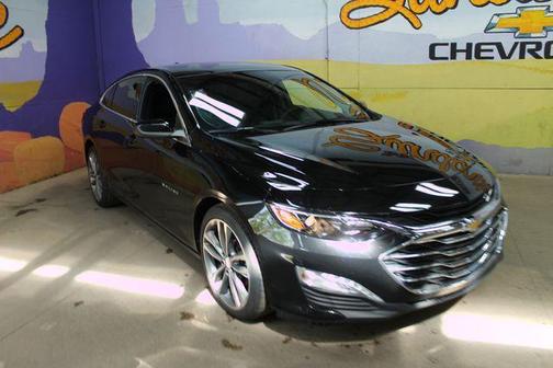 Mosaic Black Metallic 2022 Chevrolet Malibu LT