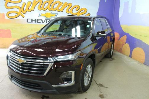 Black Cherry Metallic 2023 Chevrolet Traverse LT Cloth