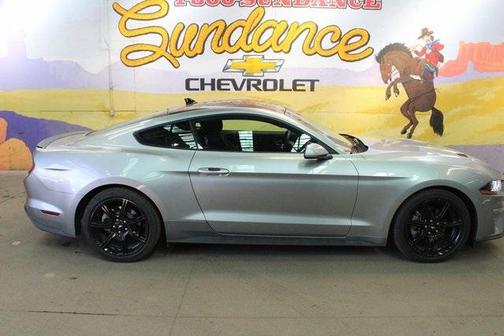 2020 Ford Mustang EcoBoost