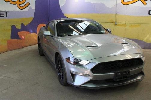 2020 Ford Mustang EcoBoost