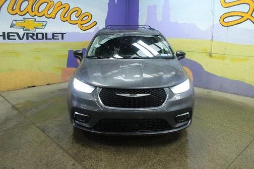 2021 Chrysler Pacifica Touring-L