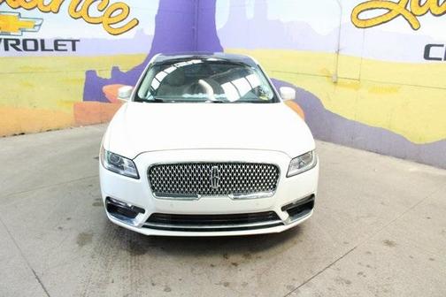 2017 Lincoln Continental Select