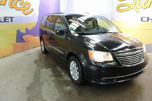 2013 Chrysler Town & Country Touring