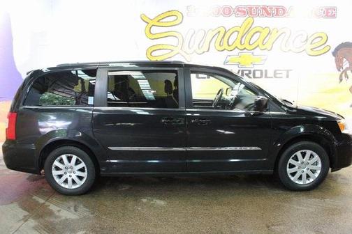 2013 Chrysler Town & Country Touring