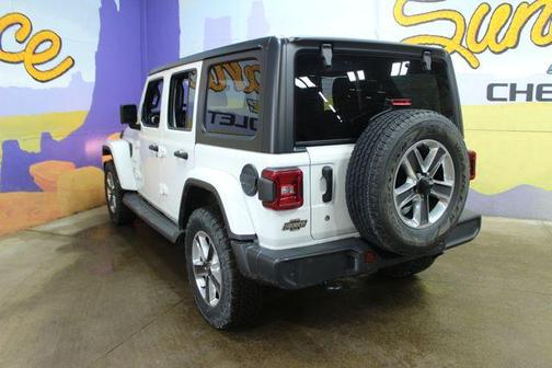 Bright White Clearcoat 2019 Jeep Wrangler Unlimited Sahara