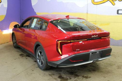Currant Red 2025 Kia K4