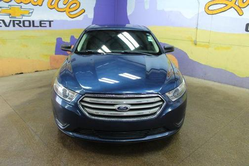 2016 Ford Taurus SE