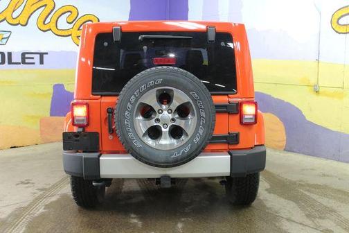 Sunset Orange Pearlcoat 2015 Jeep Wrangler Unlimited Sahara