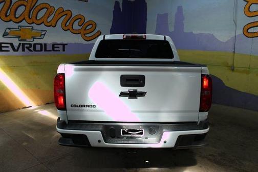 Summit White 2019 Chevrolet Colorado LT