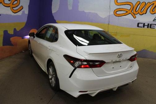 Super White 2021 Toyota Camry SE