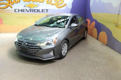 2019 Hyundai ELANTRA SE