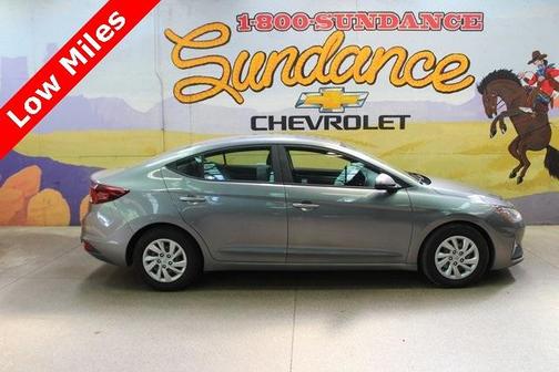 2019 Hyundai ELANTRA SE