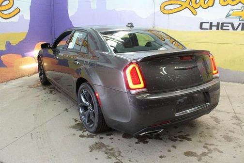 2022 Chrysler 300 S