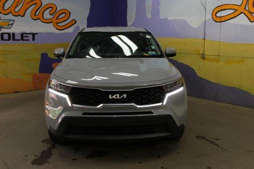 Gray 2022 Kia Sorento LX