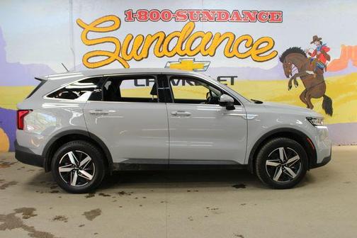 Gray 2022 Kia Sorento LX