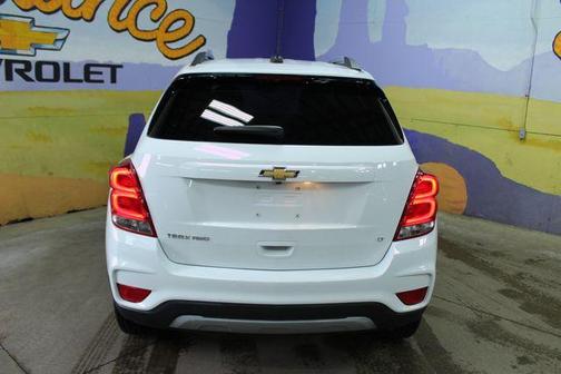 Summit White 2018 Chevrolet Trax LT