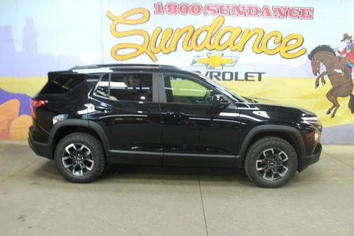 Mosaic Black Metallic 2026 Chevrolet Equinox ACTIV